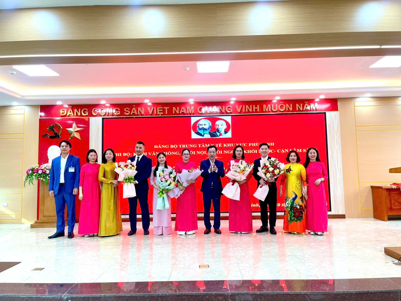 Kết nạp Đảng 1