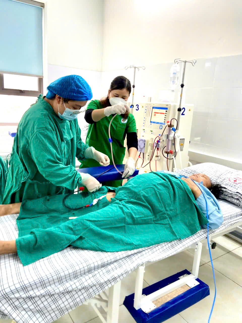 Lọc máu cấp cứu 2