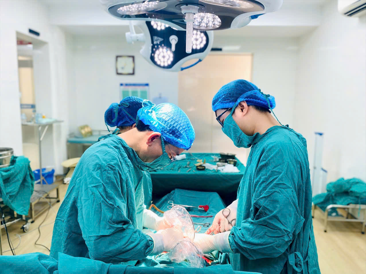 Chửa tại sẹo mổ cũ 2